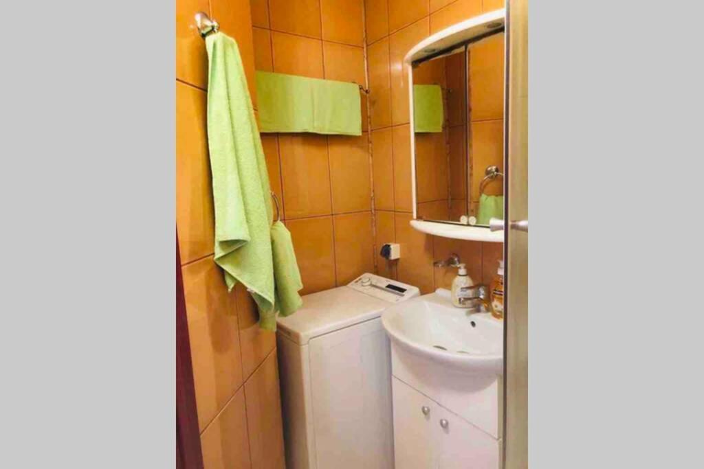 Super Central - Lovely One-Bedroom Apartment On Victoriei Avenue Βουκουρέστι Εξωτερικό φωτογραφία