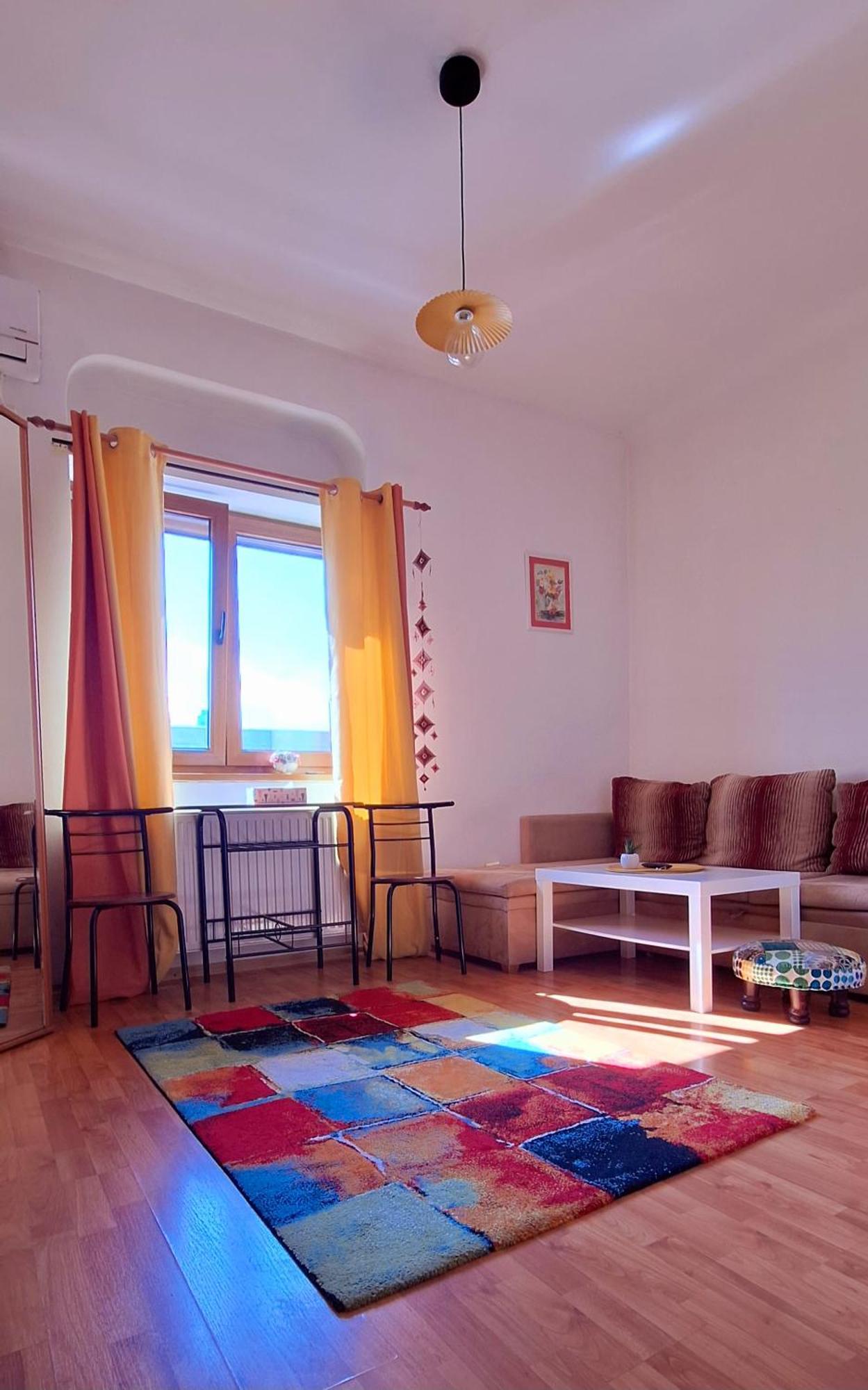 Super Central - Lovely One-Bedroom Apartment On Victoriei Avenue Βουκουρέστι Εξωτερικό φωτογραφία