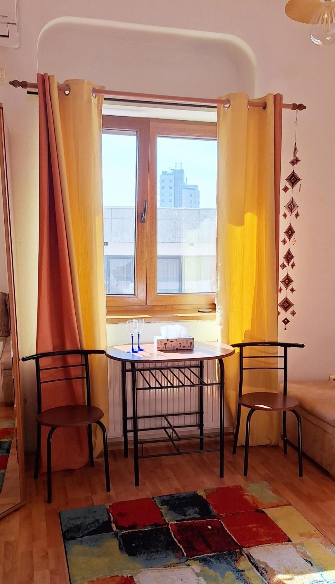 Super Central - Lovely One-Bedroom Apartment On Victoriei Avenue Βουκουρέστι Εξωτερικό φωτογραφία